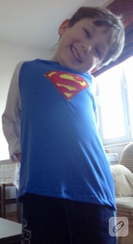 Superman aplikeli çocuk sweatshirt’ü