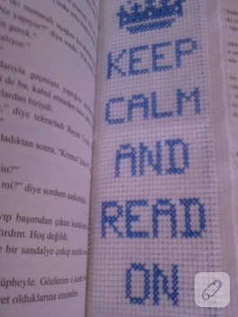 Yazılı kanaviçe kitap ayracı