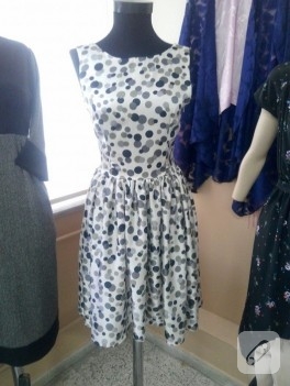 Puantiyeli vintage elbise