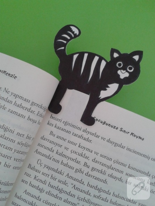 Kartondan pisicik kitap ayracı yapımı