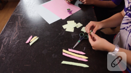 Video: Modüler origami ile çiçek nasıl yapılır? – 1